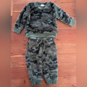 Camouflage Fleece Kids Outfit